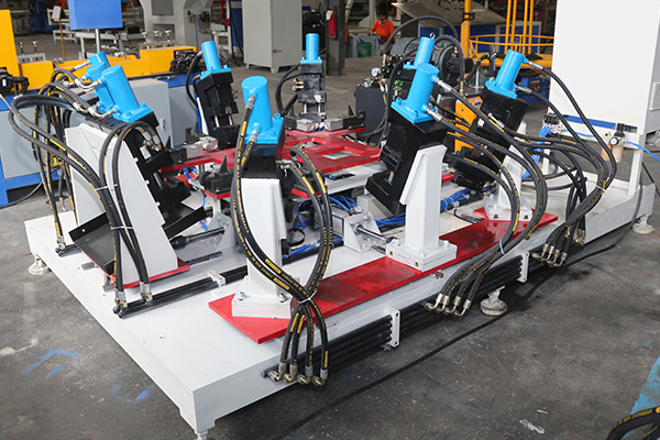 전기 IBC 토트 케이지 용접 기계 50Hz PLC 제어 225KVA 9